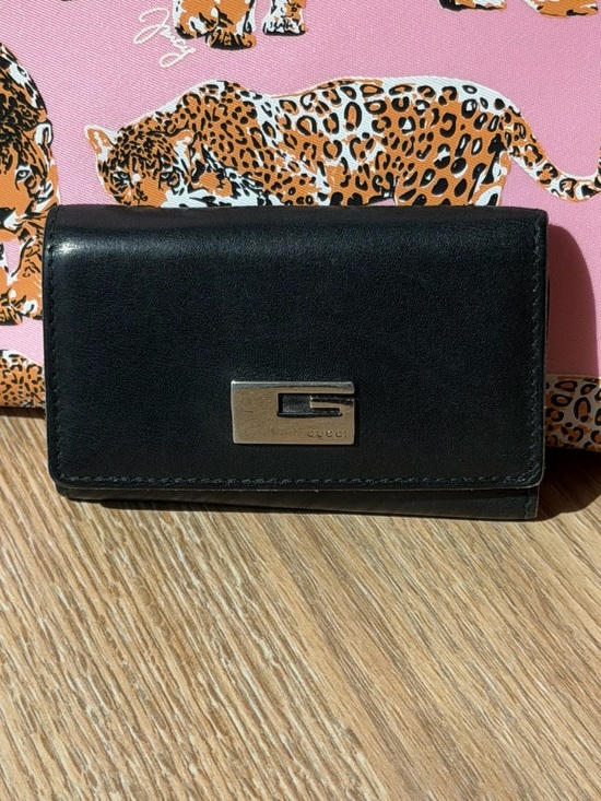Gucci Accessories - Gucci Black Leather Logo Card Case , Key Holder with Silver Plaque